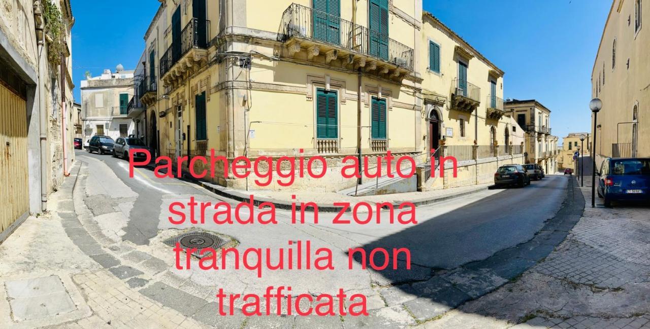 Отель La Casa Del Barocco Ното Экстерьер фото