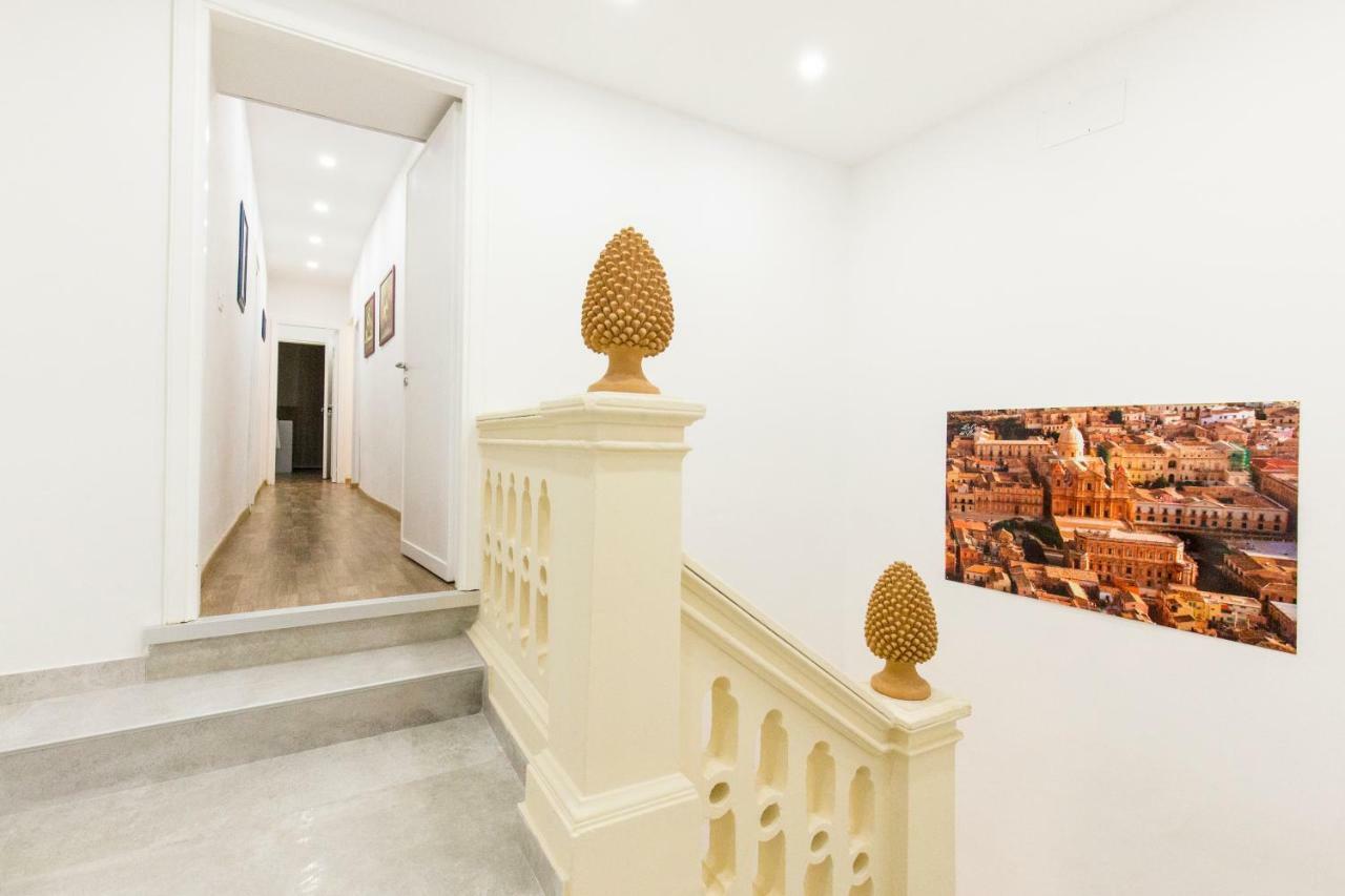 Отель La Casa Del Barocco Ното Экстерьер фото
