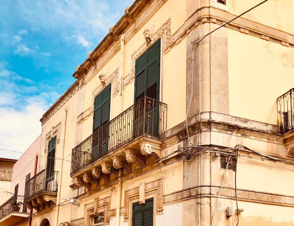 Отель La Casa Del Barocco Ното Экстерьер фото