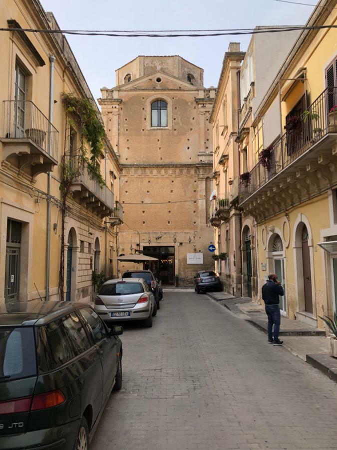 Отель La Casa Del Barocco Ното Экстерьер фото