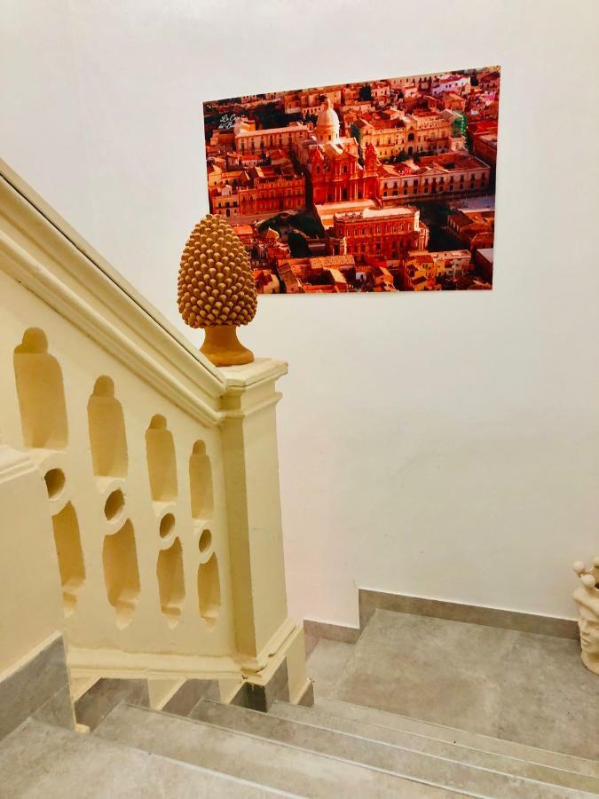 Отель La Casa Del Barocco Ното Экстерьер фото